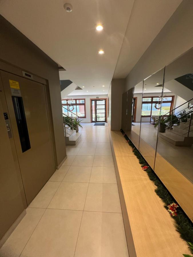 Amplo Apartamento A 200M Da Rua Coberta Apartment Gramado Exterior photo
